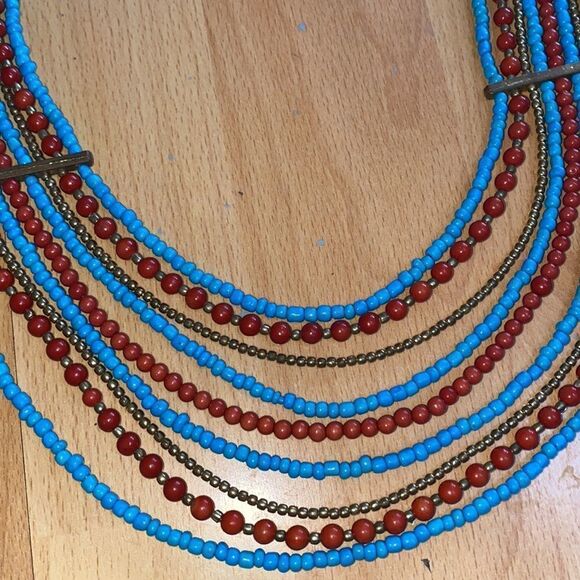 NWT Noi Beautiful Beaded Necklace & Earring Set - Picture 6 of 7